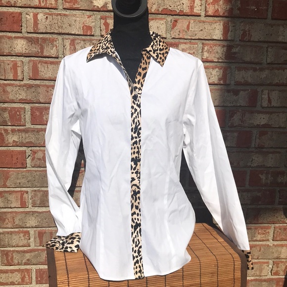 🚨 New CHICO White Cotton Leopard Animal Print Trim Button Up Blouse - Picture 2 of 8